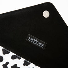 Load image into Gallery viewer, Moo Moo 13&quot; Laptop Clutch
